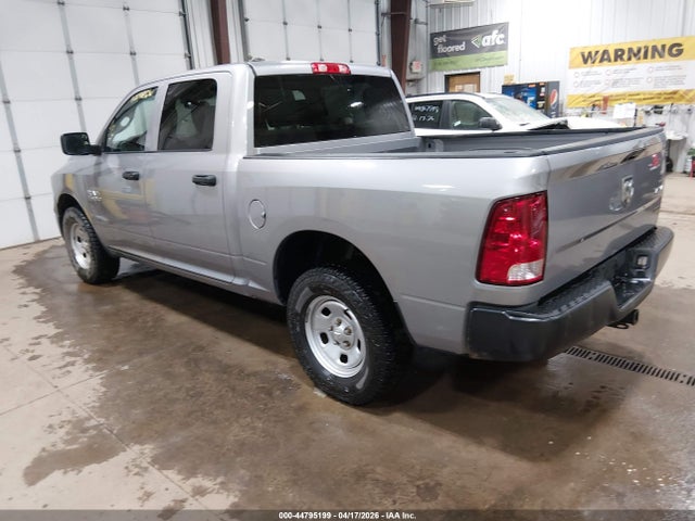 1C6RR7KG6KS651521 RAM 1500 Classic Tradesman 4x4 5&#039;7 Box