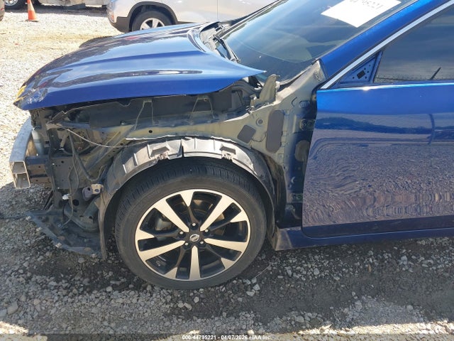 1N4AL3AP0JC293011 Nissan Altima 2.5 Sr