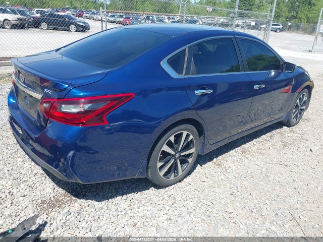 1N4AL3AP0JC293011 Nissan Altima 2.5 Sr