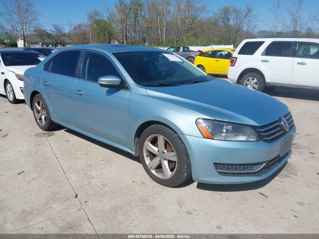 2013 VOLKSWAGEN PASSAT 1VWBP7A34DC140351
