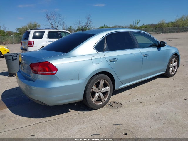 2013 VOLKSWAGEN PASSAT 1VWBP7A34DC140351 Photo 3