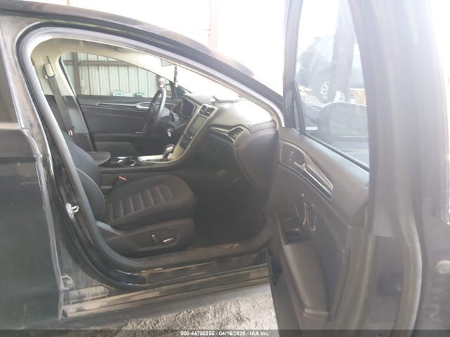 3FA6P0HD3GR328140 Ford FUSION SE