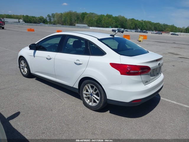 2017 FORD FOCUS 1FADP3F22HL320296 Photo 2
