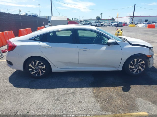 Honda CIVIC EX 2018 19XFC2F75JE207736 Image 13