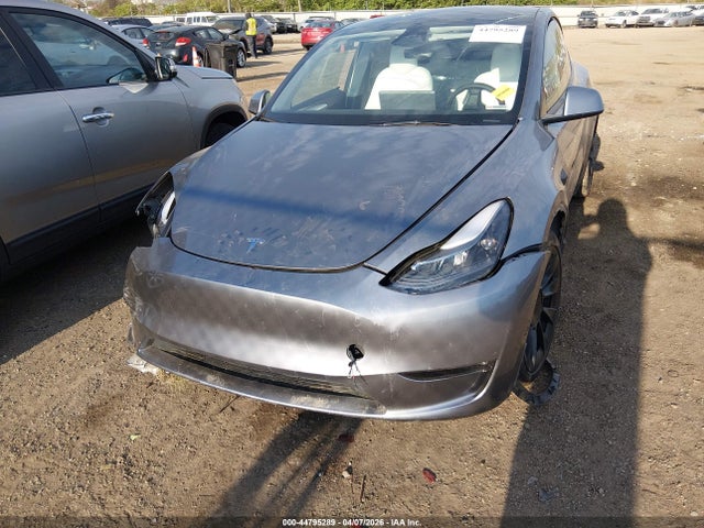 7SAYGAEE7RF112644 Tesla Model Y Long Range Dual Motor All-wheel Drive