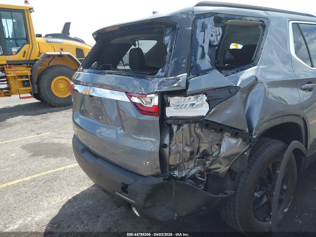 1GNERGKW5MJ170187 Chevrolet Traverse Fwd Lt Cloth