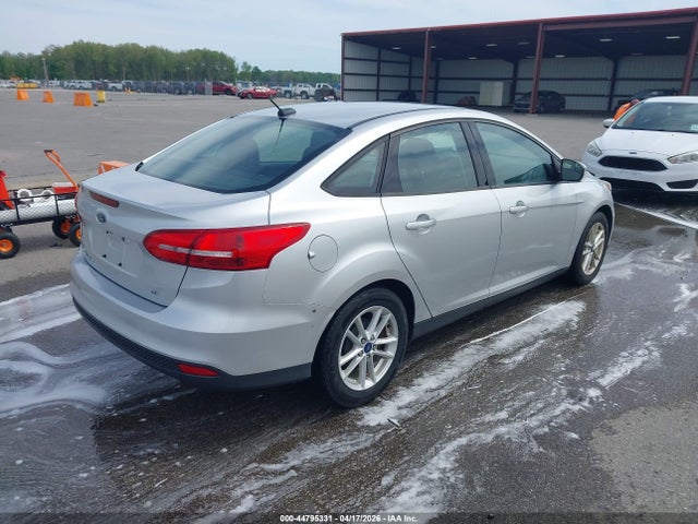 2017 FORD FOCUS 1FADP3F24HL320297 Photo 3
