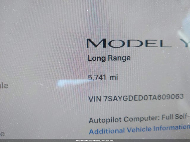 7SAYGDED0TA609063 Tesla Model Y Premium Rear-wheel Drive/standard Rear-wheel Drive