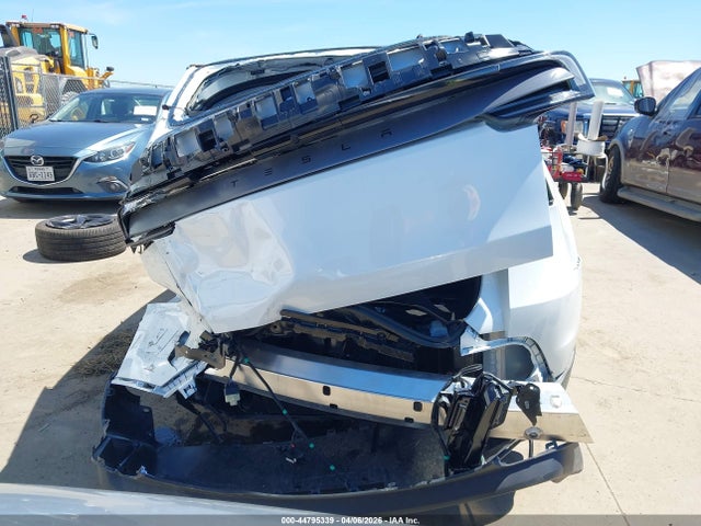 7SAYGDED0TA609063 Tesla Model Y Premium Rear-wheel Drive/standard Rear-wheel Drive