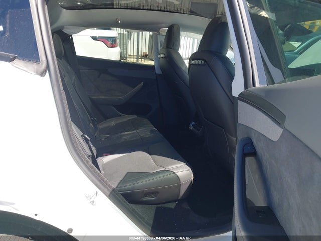 7SAYGDED0TA609063 Tesla Model Y Premium Rear-wheel Drive/standard Rear-wheel Drive