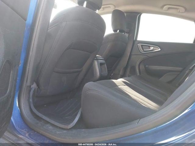 Aukcja sprzedaży 2015 Chrysler 200 Limited, vin: 1C3CCCAB2FN657405, numer aukcji: 44795356