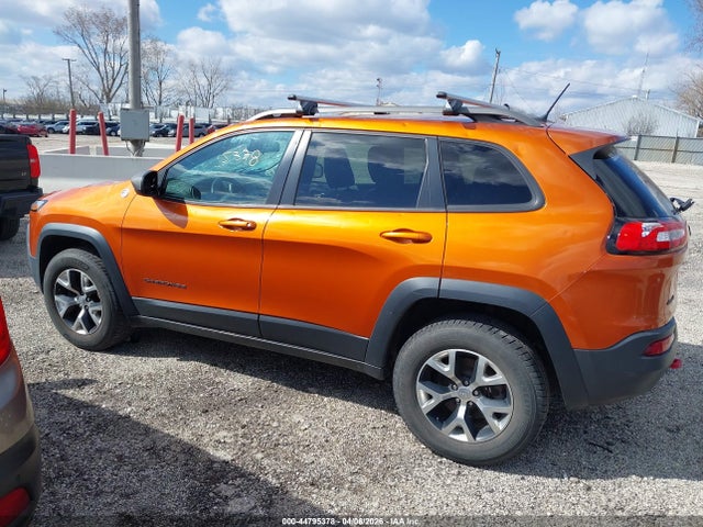 Продажа на аукционе авто 2015 Jeep Cherokee Trailhawk, vin: 1C4PJMBBXFW576847, номер лота: 44795378