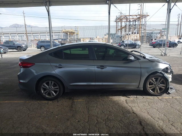 Продаж на аукціоні авто 2018 Hyundai Elantra Sel, vin: 5NPD84LF8JH368741, номер лоту: 44795405
