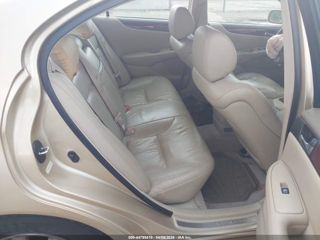 44795410 :رقم المزاد ، JTHBF30G120066628 vin ، 2002 Lexus Es 300 مزاد بيع