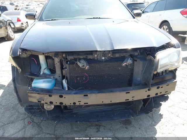 2C3CCABG5EH341762 Chrysler 300 300s