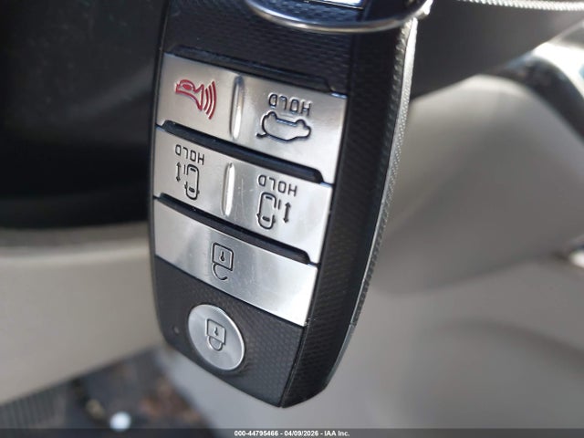 KNDMB5C11L6633041 KIA SEDONA EX