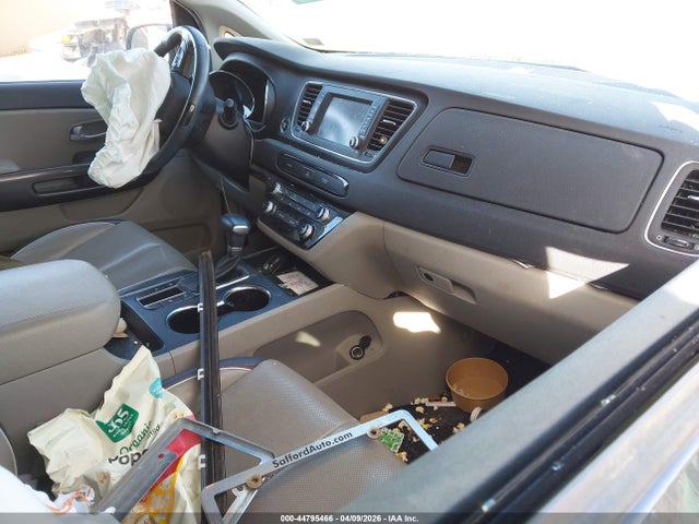 KNDMB5C11L6633041 KIA SEDONA EX