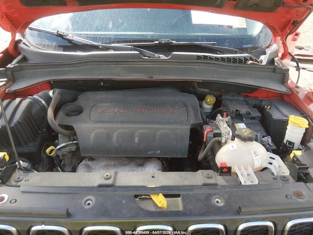 44795489 :رقم المزاد ، ZACCJBBT0FPB34460 vin ، 2015 Jeep Renegade Latitude مزاد بيع