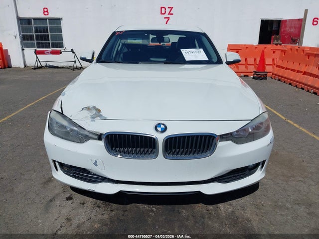 BMW 320i 2014 WBA3B1C54EP678816 Image 12