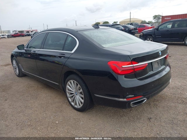 2018 Bmw 740i მანქანა იყიდება აუქციონზე, vin: WBA7E2C54JG741941, აუქციონის ნომერი: 44795528