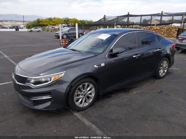 KIA Optima Lx 2017 5XXGT4L32HG154142 Image 2