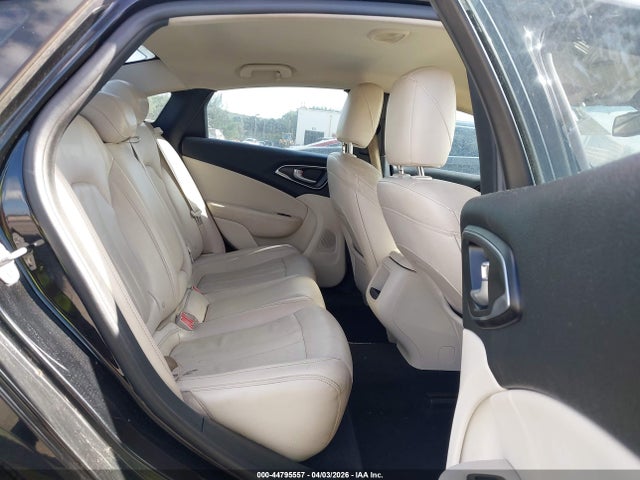 Продаж на аукціоні авто 2017 Chrysler 200 Limited Platinum, vin: 1C3CCCABXHN506069, номер лоту: 44795557