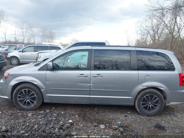 2017 Dodge Grand Caravan Gt მანქანა იყიდება აუქციონზე, vin: 2C4RDGEG8HR672478, აუქციონის ნომერი: 44795563