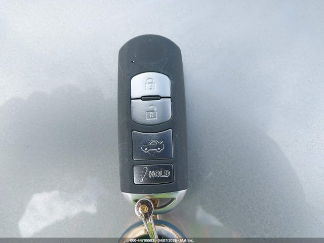 2019 MAZDA MAZDA6 JM1GL1VM3K1500075 Photo 10