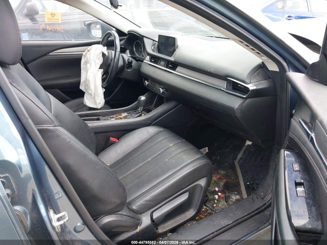 2019 MAZDA MAZDA6 JM1GL1VM3K1500075 Photo 4