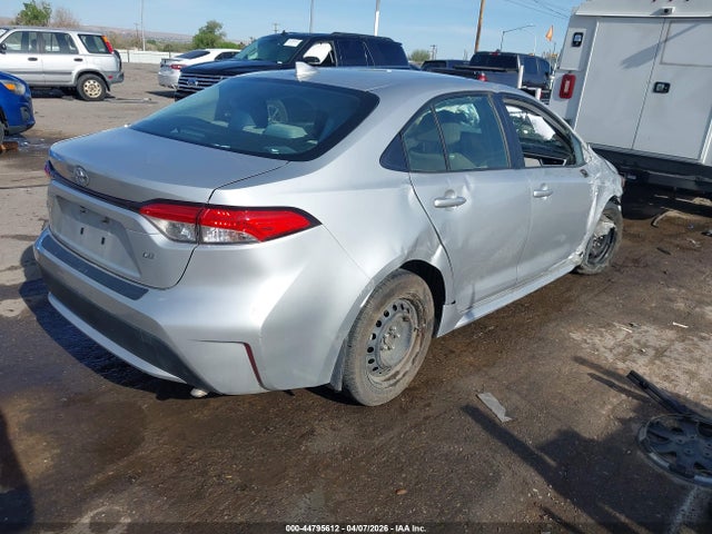 Toyota COROLLA LE 2022 JTDEPMAE7NJ194451 Image 4