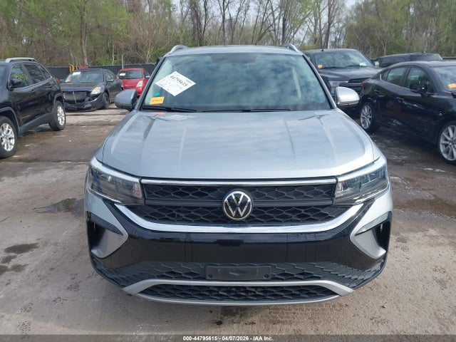 44795615 :رقم المزاد ، 3VVRX7B2XNM023205 vin ، 2022 Volkswagen Taos 1.5t Se مزاد بيع