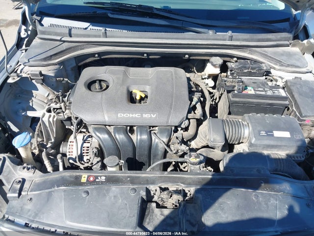 5NPD84LF0HH065141 Hyundai ELANTRA SE