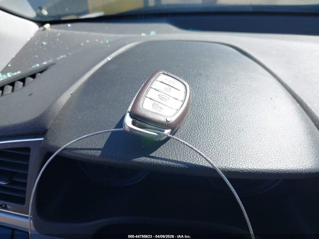 5NPD84LF0HH065141 Hyundai ELANTRA SE