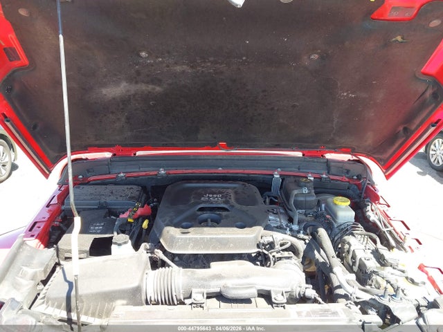 1C4HJXEN8MW864844 Jeep Wrangler Unlimited Sahara