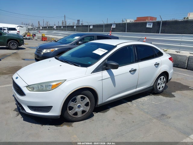 1FADP3E25FL322140 Ford FOCUS S
