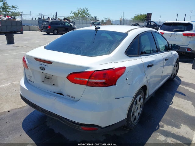 1FADP3E25FL322140 Ford FOCUS S