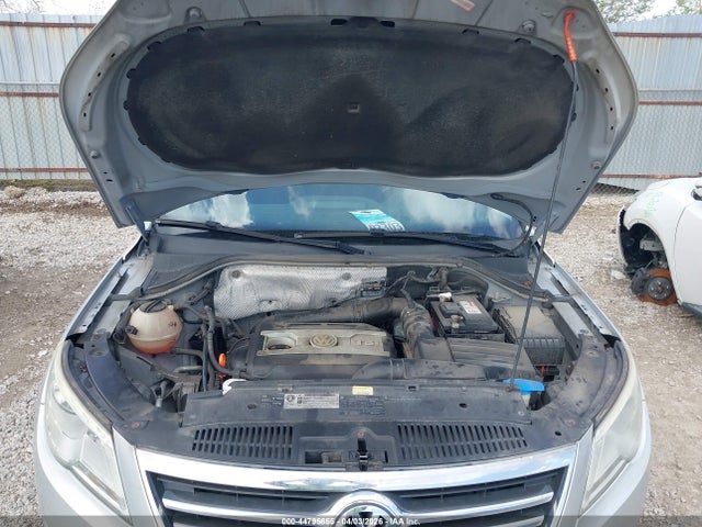 Auction sale of the 2010 Volkswagen Tiguan Se, vin: WVGBV7AX0AW504279, lot number: 44795655