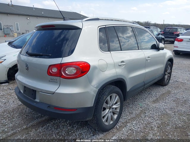 Auction sale of the 2010 Volkswagen Tiguan Se, vin: WVGBV7AX0AW504279, lot number: 44795655