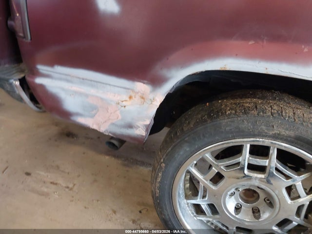 44795660 :رقم المزاد ، 1GNEK13R2TJ371487 vin ، 1996 Chevrolet Tahoe K1500 مزاد بيع