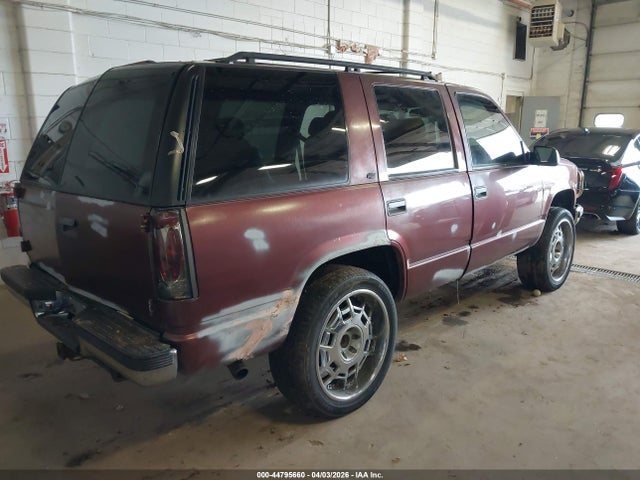 44795660 :رقم المزاد ، 1GNEK13R2TJ371487 vin ، 1996 Chevrolet Tahoe K1500 مزاد بيع