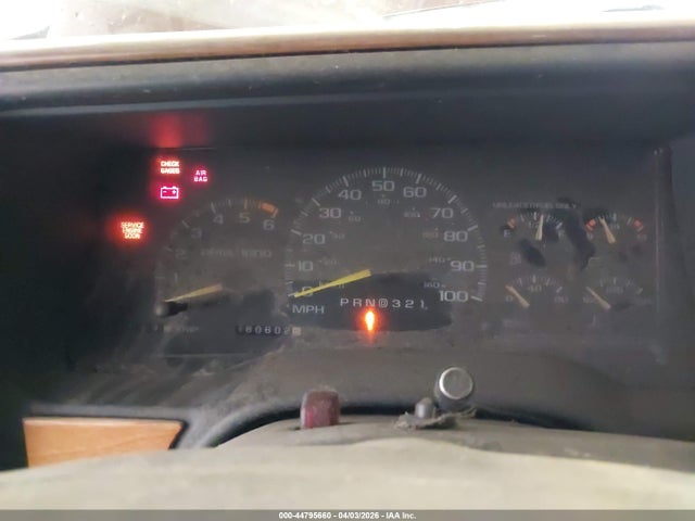 44795660 :رقم المزاد ، 1GNEK13R2TJ371487 vin ، 1996 Chevrolet Tahoe K1500 مزاد بيع