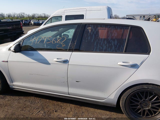 Aukcja sprzedaży 2015 Volkswagen Golf Gti 2.0t Se 4-door, vin: 3VW5T7AU3FM001279, numer aukcji: 44795687