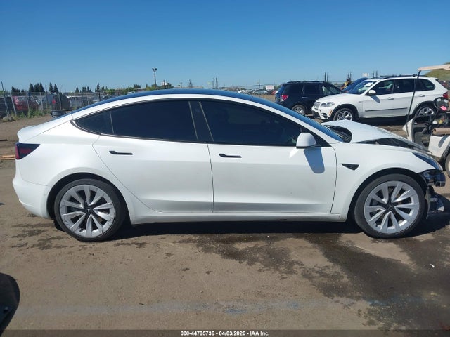 44795736 :رقم المزاد ، 5YJ3E1EBXNF263796 vin ، 2022 Tesla Model 3 Long Range Dual Motor All-wheel Drive مزاد بيع
