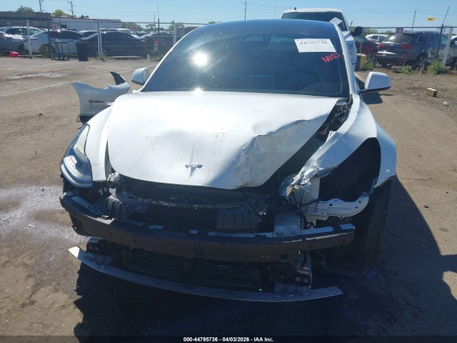 44795736 :رقم المزاد ، 5YJ3E1EBXNF263796 vin ، 2022 Tesla Model 3 Long Range Dual Motor All-wheel Drive مزاد بيع