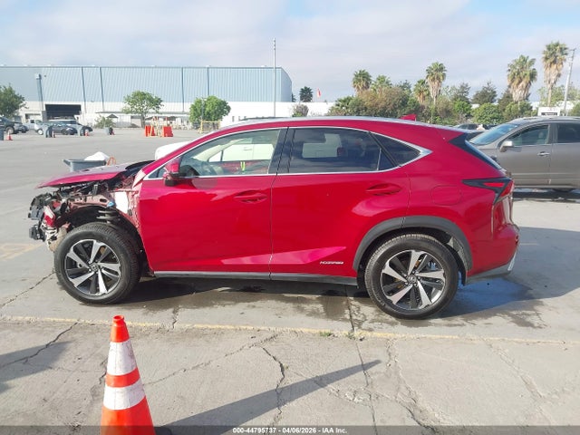 JTJGJRDZ0M5014270 Lexus NX 300H