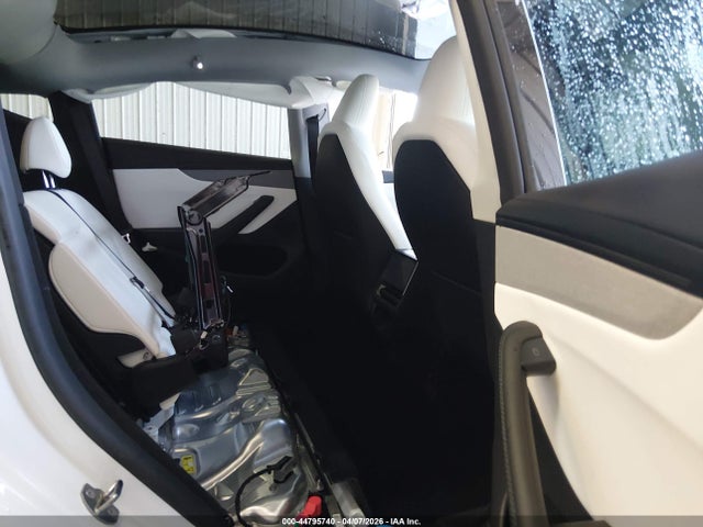 44795740 :رقم المزاد ، 7SAYGDEE1TF340907 vin ، 2026 Tesla Model Y Long Range Launch Series/premium All-wheel Drive مزاد بيع