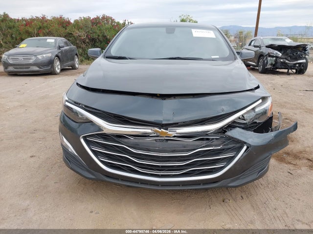 1G1ZB5ST9MF065883 Chevrolet Malibu Fwd Ls