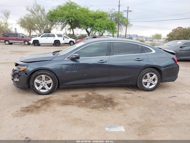 1G1ZB5ST9MF065883 Chevrolet Malibu Fwd Ls