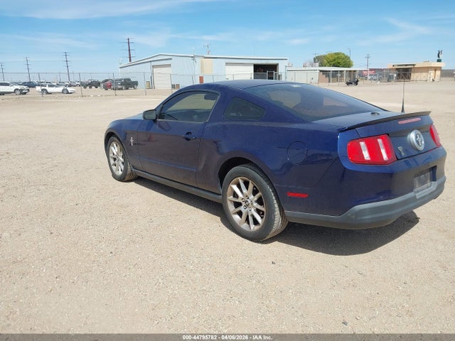 2010 Ford Mustang V6/v6 Premium მანქანა იყიდება აუქციონზე, vin: 1ZVBP8AN5A5165881, აუქციონის ნომერი: 44795782