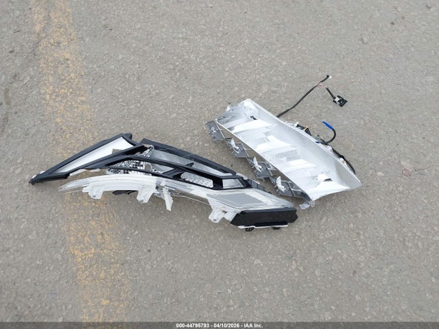 5N1BT3BA9NC695149 Nissan Rogue Sv Fwd